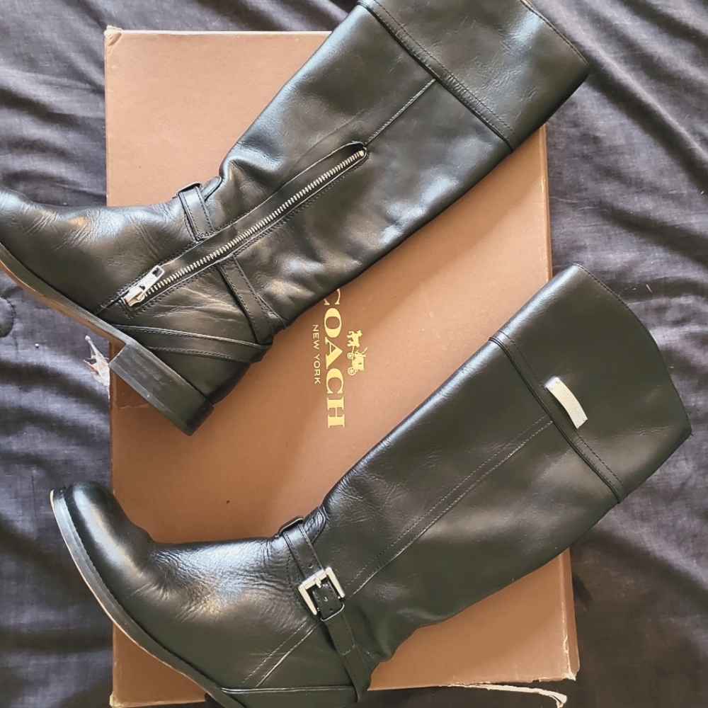 Coach boots